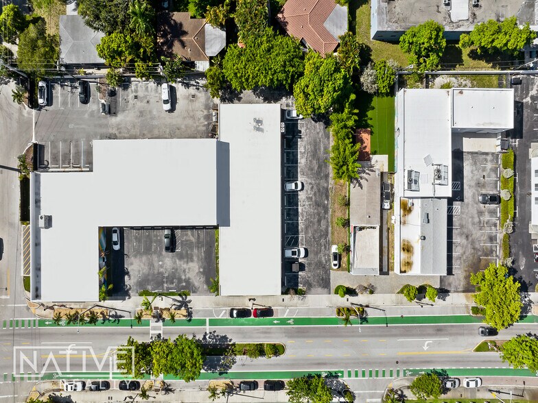 More Photos Of 535 NE 13th St, Fort Lauderdale Showroom For Lease