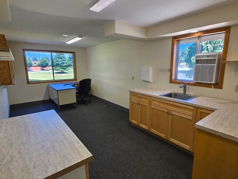 More Photos Of 6005 NE 110th Ave, Vancouver Office For Lease