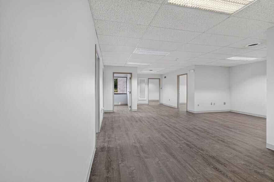 More Photos Of 728 Springdale Dr, Exton Office For Lease