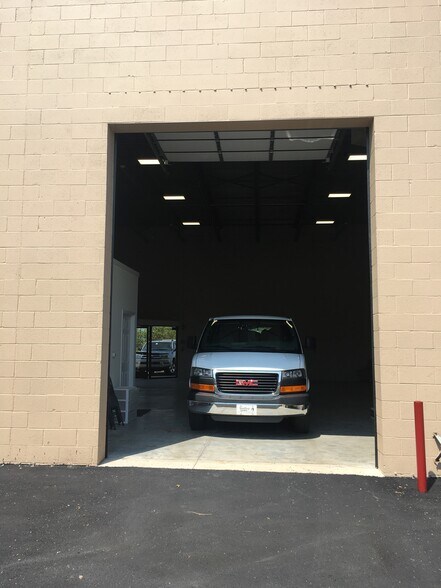 More Photos Of 401 Camars Dr, Warwick Township Warehouse For Sale
