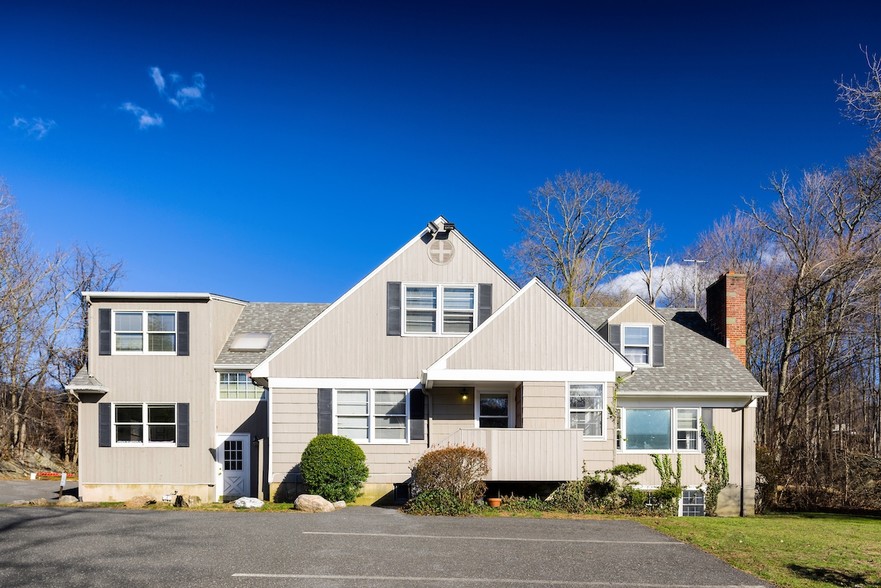 Primary Photo Of 480 Mamaroneck Ave, Harrison Office For Lease