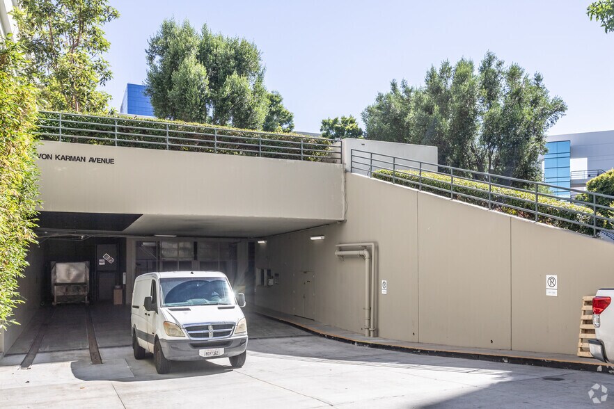 More Photos Of 18201 Von Karman Ave, Irvine Unknown For Lease