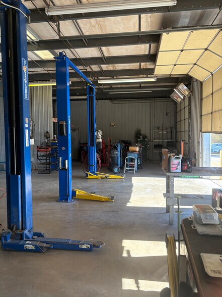 More Photos Of 3110 S Broadway St, Wichita Auto Dealership For Sale