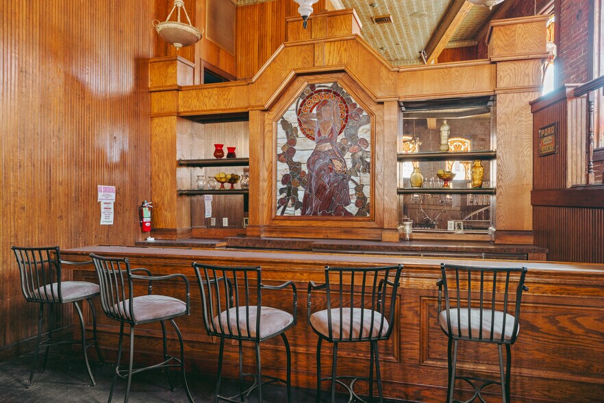 More Photos Of 100 S Grand St, Monroe Restaurant For Sale