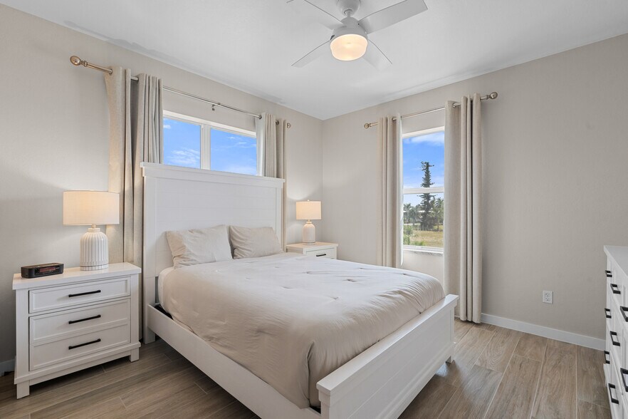 More Photos Of 5126 Coronado Pky, Cape Coral Apartments For Sale