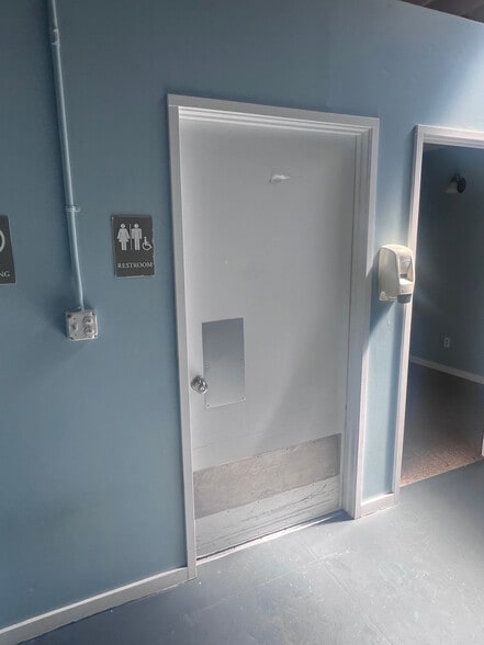 More Photos Of 915 Bryant St, San Francisco Flex For Lease