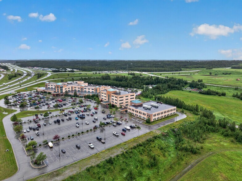 More Photos Of 2490 S Woodworth Loop, Palmer Medical For Lease