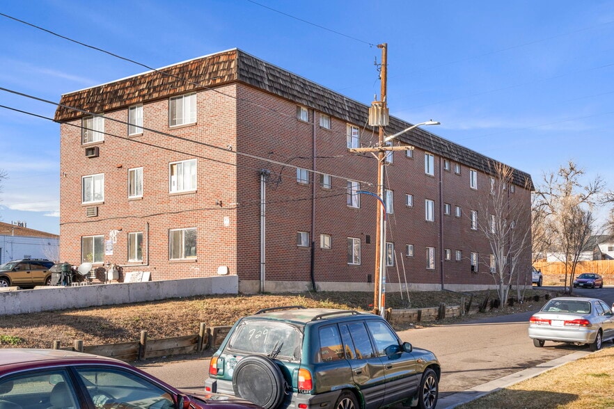 More Photos Of 1100 S Quivas St, Denver Apartments For Sale