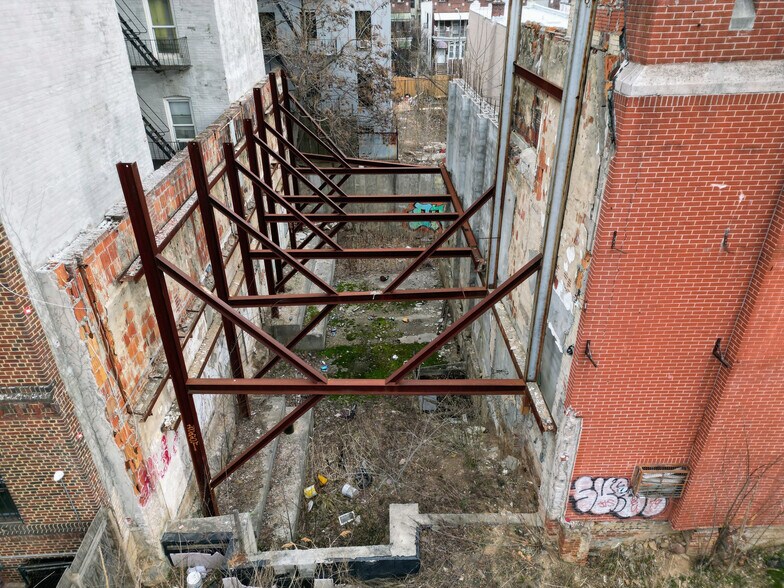 More Photos Of 991 Eastern Pky, Brooklyn Land For Sale