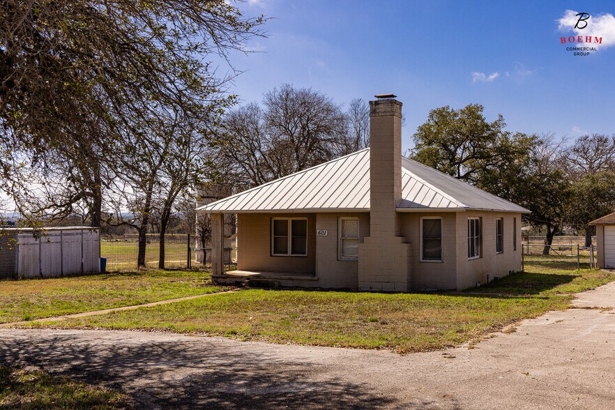More Photos Of 601 Peterson Farm Rd, Kerrville Land For Sale