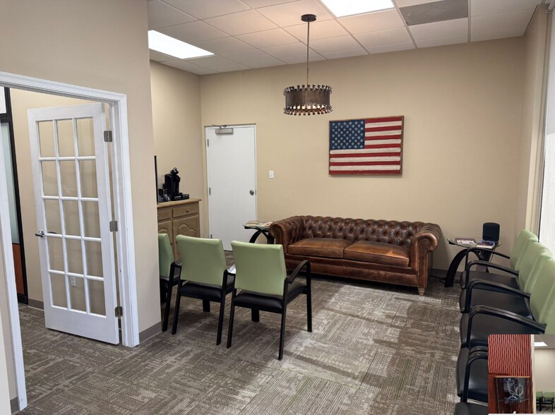 More Photos Of 2569-2571 Homeview Dr, Richmond Medical For Lease