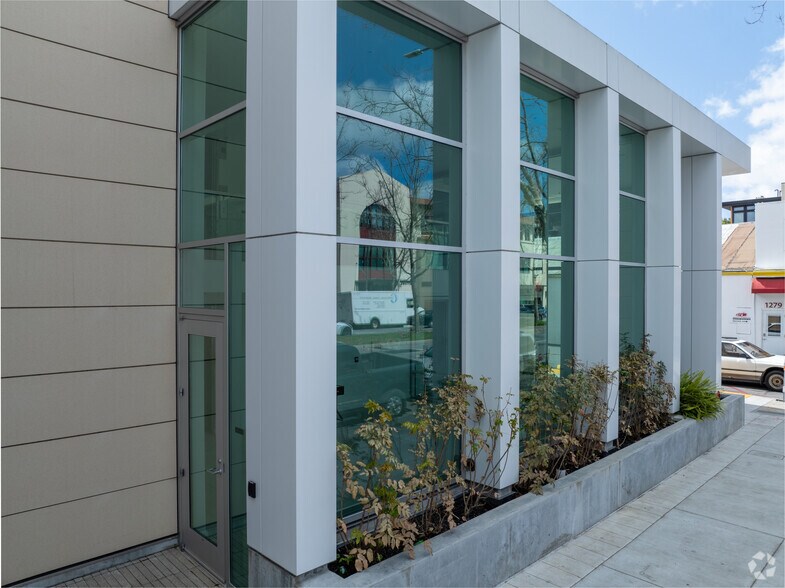 More Photos Of 1275 El Camino Real, Menlo Park Office For Sale