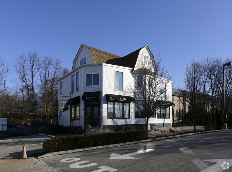 Primary Photo Of 105 N Aberdeen Ave, Wayne Office For Lease