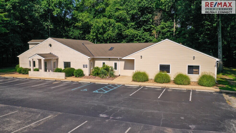 More Photos Of 3440 Hampton Hwy, Yorktown Office For Sale