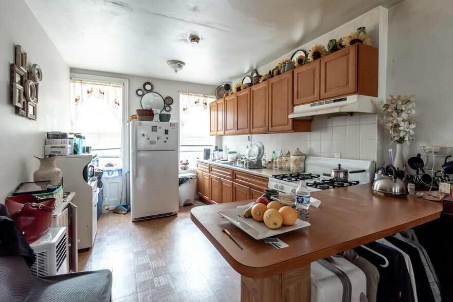 More Photos Of 3213 Church Ave, Brooklyn Apartments For Sale