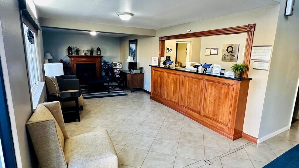 More Photos Of 590 E Main St, Price Hotel For Sale