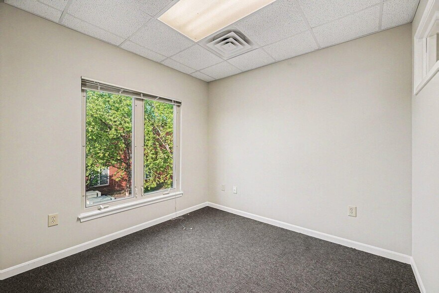 More Photos Of 6900 Houston Rd, Florence Office For Lease