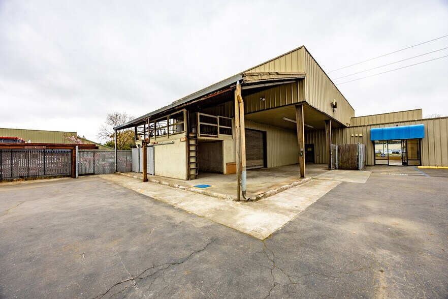 More Photos Of 3218-3220 Santa Rosa Ave, Santa Rosa Service For Lease