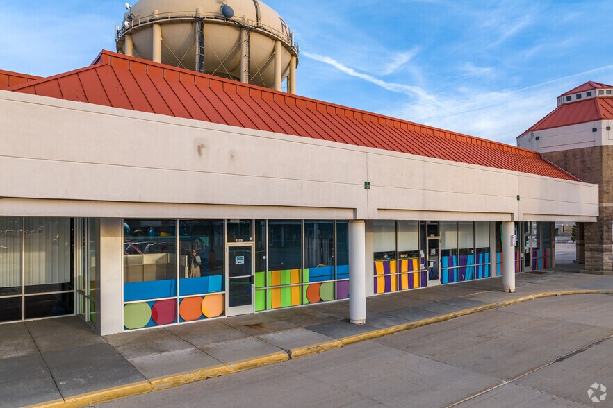 More Photos Of 2211-2417 S Green Bay Rd, Racine Unknown For Lease