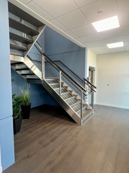 More Photos Of 1902 W Kennedy Blvd, Tampa Office For Lease
