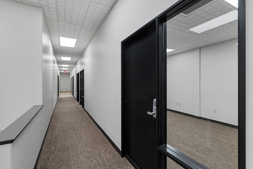 More Photos Of 5670 S Wynn Rd, Las Vegas Research And Development For Lease