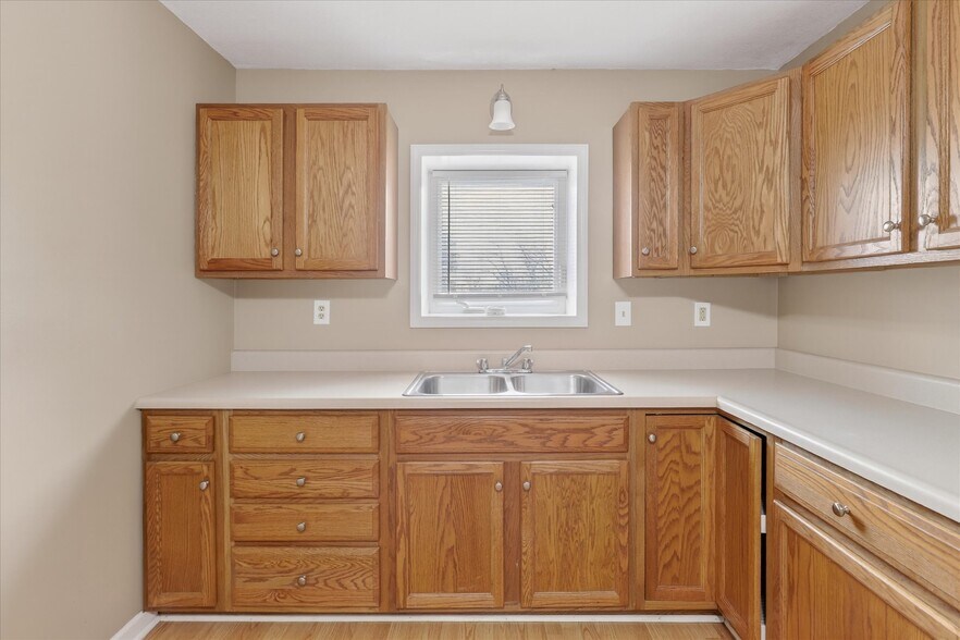 More Photos Of 135 E Main St, Woodville Storefront Retail Residential For Sale