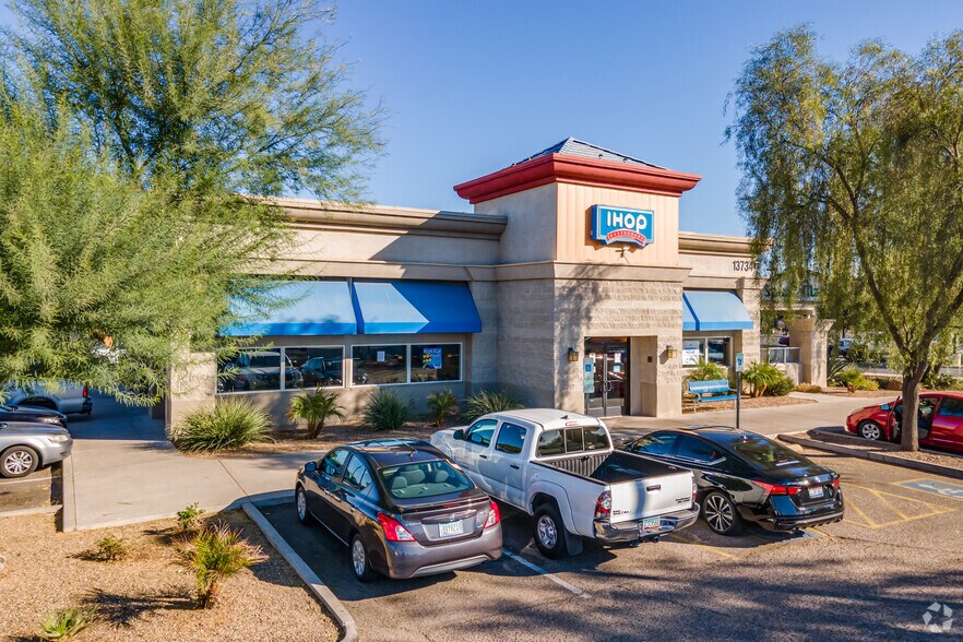 More Photos Of 13764 W Bell Rd, Surprise Unknown For Lease