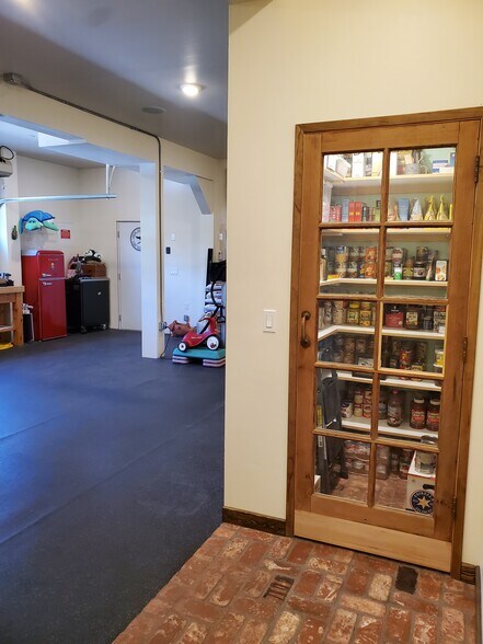 More Photos Of 5209 Lake Isabella Blvd, Lake Isabella Storefront Retail Residential For Sale