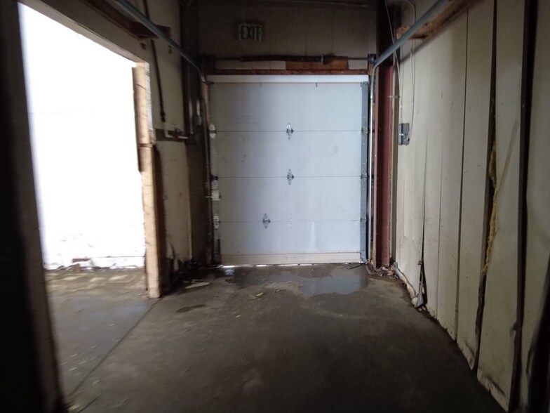 More Photos Of 500 Old Indiana 28 Hwy, Williamsport Freestanding For Sale