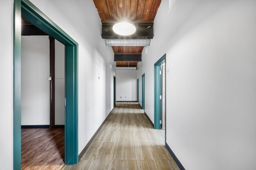 More Photos Of 11 Main St, Mystic Medical For Lease