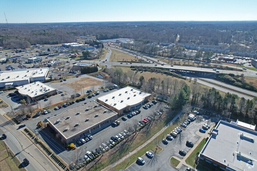 More Photos Of 853 Old Winston Rd, Kernersville Medical For Lease