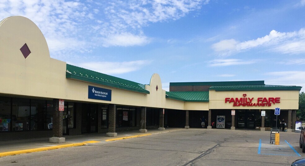 More Photos Of 604 S Mitchell St, Cadillac Unknown For Lease