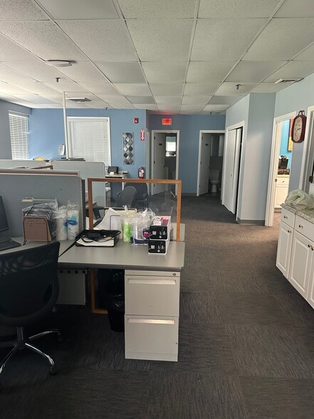 More Photos Of 12 Continental Blvd, Merrimack Distribution For Sale