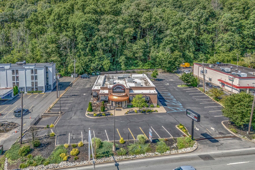 More Photos Of 821 Northern Blvd, Clarks Summit Restaurant For Sale