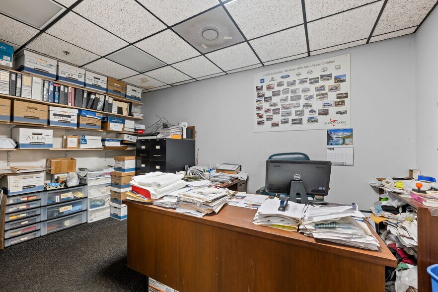 More Photos Of 312 W Luther Ave, Liberty Manufacturing For Sale