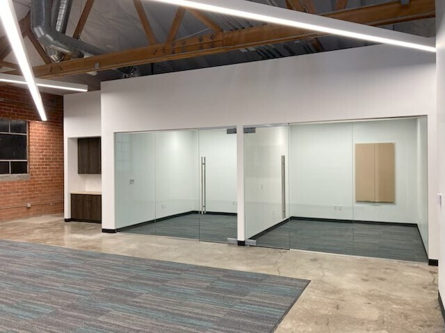 More Photos Of 3235 N San Fernando Rd, Los Angeles Warehouse For Lease