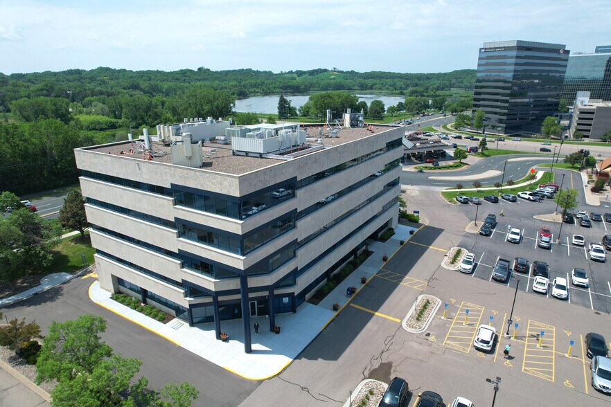 More Photos Of 5270 W 84th St, Bloomington Office For Lease