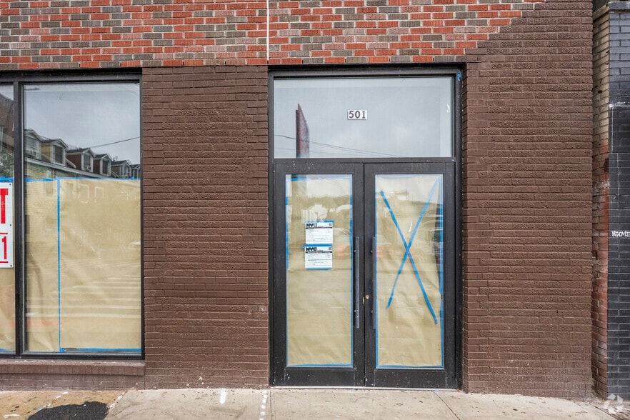 More Photos Of 501 Smith St, Brooklyn Bank For Lease