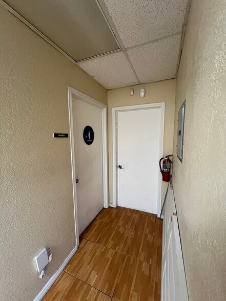 More Photos Of 4635 Border Village Rd, San Ysidro Storefront Retail Office For Sale