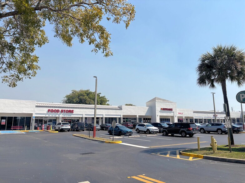 More Photos Of 7118-7170 N Nob Hill Rd, Tamarac General Retail For Lease