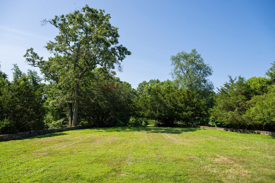More Photos Of 10 Cliffdale Rd, Greenwich Land For Sale