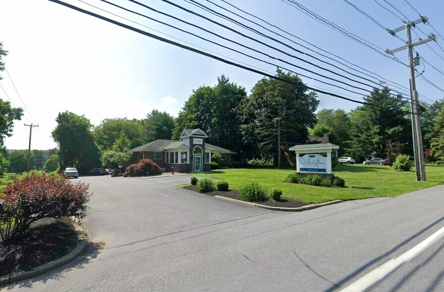 More Photos Of 876 Dutchess Tpke, Poughkeepsie Office For Sale