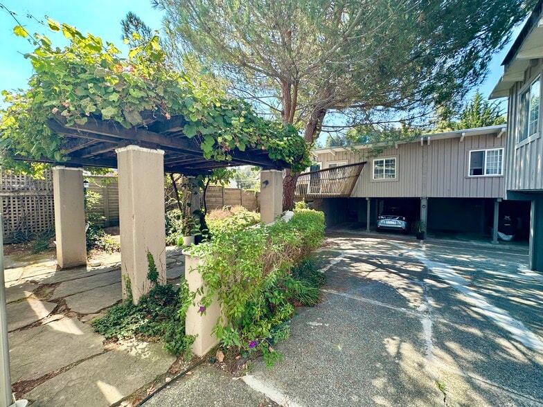 More Photos Of 158-164 E Blithedale Ave, Mill Valley Storefront Retail Residential For Sale