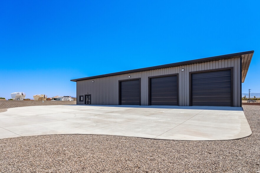 More Photos Of 5894 Amaral rd, Fort Mohave Industrial For Sale