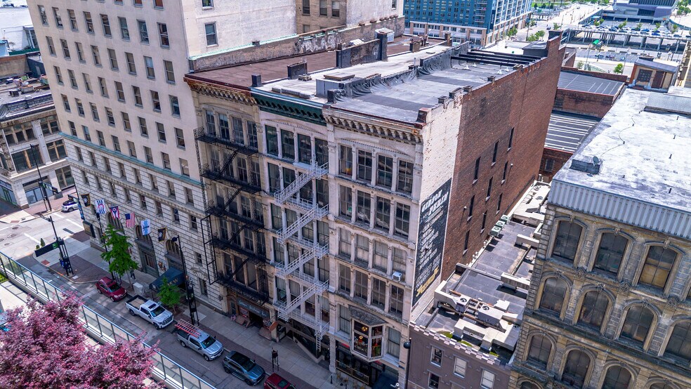 More Photos Of 113 W 4th St, Cincinnati Office For Lease