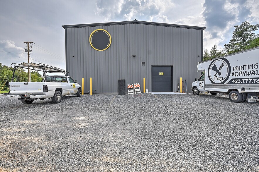 More Photos Of 915 Millennium Ct, Blountville Warehouse For Sale