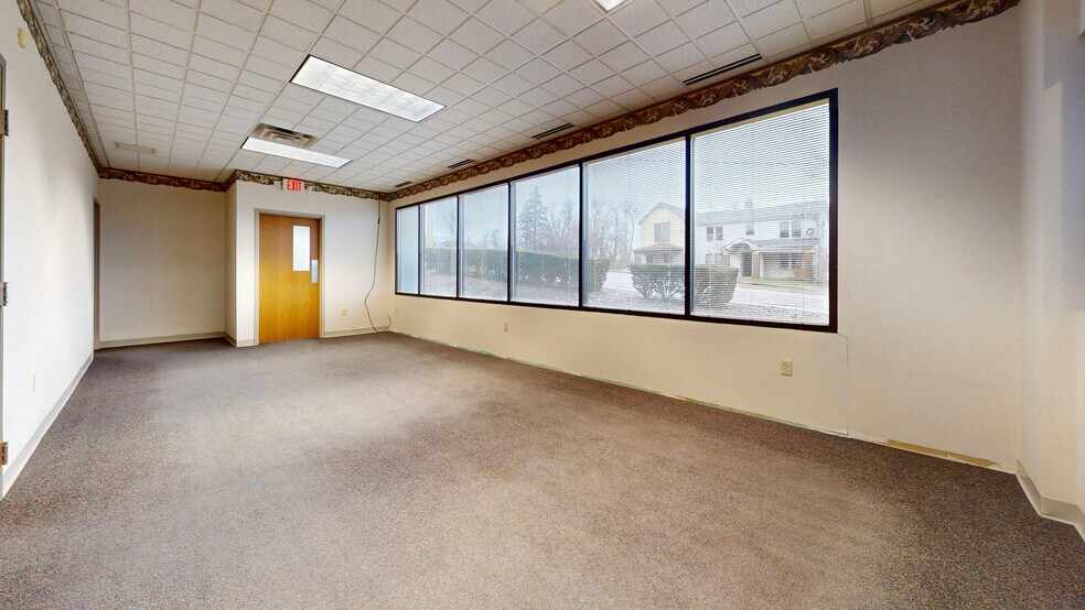 More Photos Of 2228-2230 Sunset Blvd, Steubenville Office For Lease