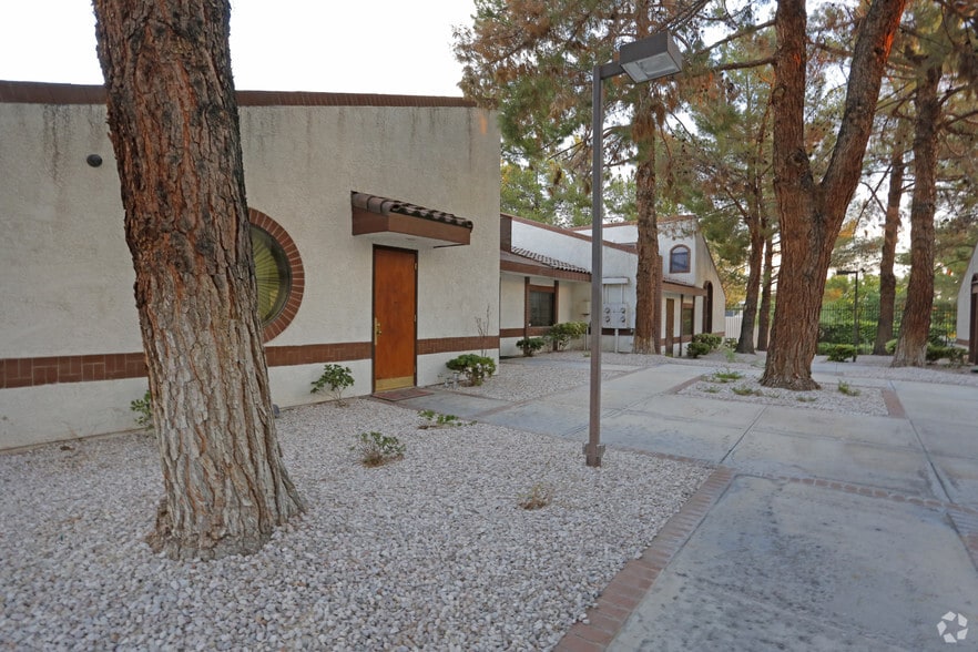 More Photos Of 3910 Pecos Mcleod Rd, Las Vegas Office For Lease