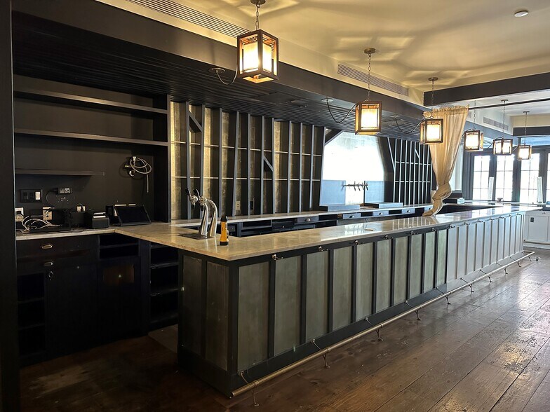 Primary Photo Of 162 Orchard St, New York Apartments For Lease
