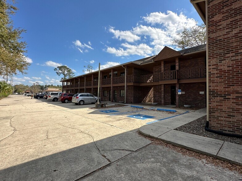 More Photos Of 9776 San Jose Blvd, Jacksonville Medical For Sale